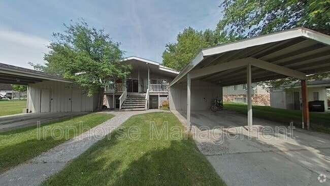 Building Photo - 411 N 16th Ave Unit B Rental