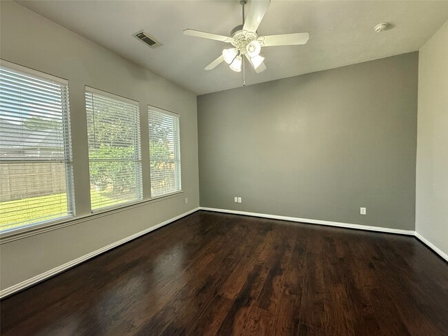 Photo - 26823 Lakeridge Park Ln