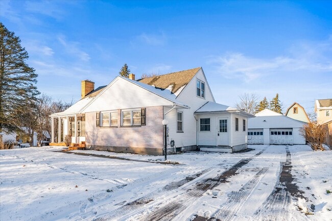 Photo - 32 Deland Park B