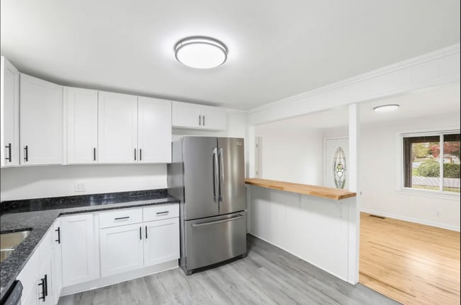 Photo - 168 Dorris Ave