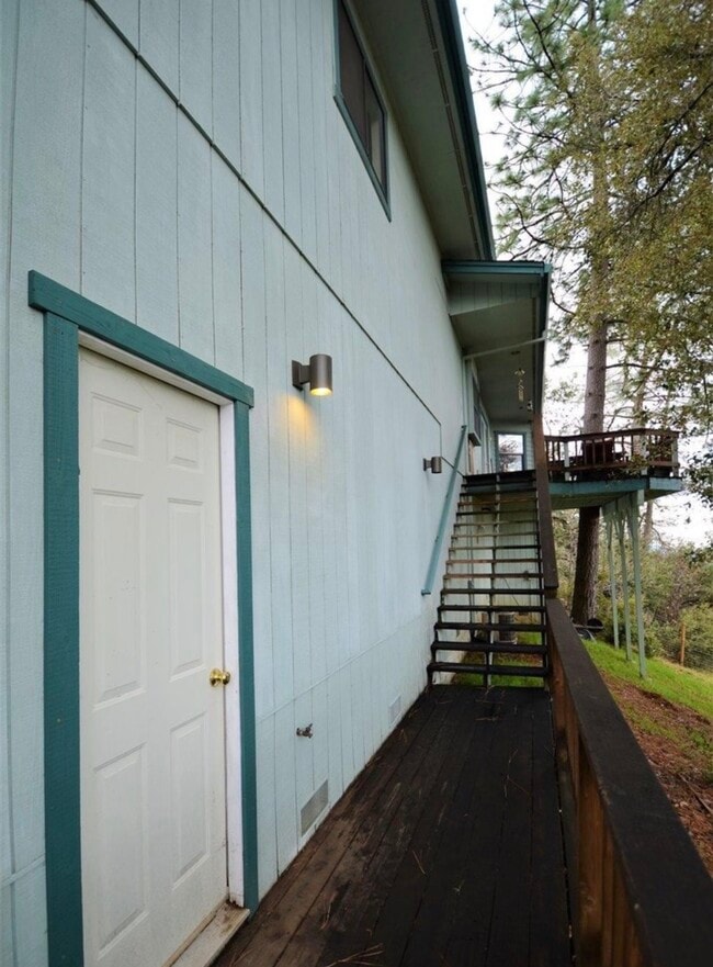 Photo - 20235 Chapel Dr