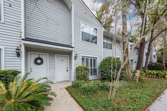Photo - 252 Howle Ave