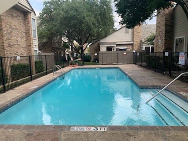 Photo - 1106 Brighton Dr