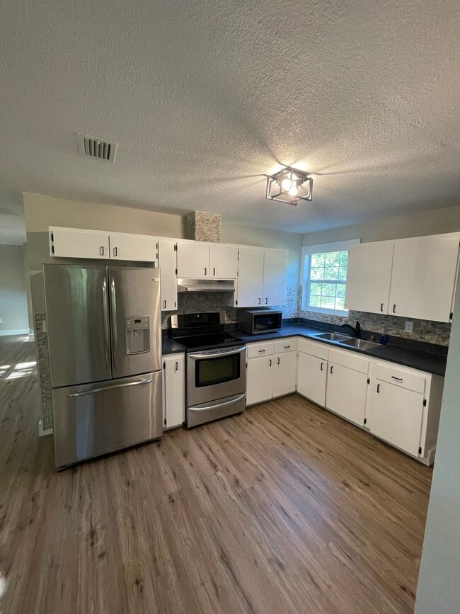 Photo - 2928 Blount Rd