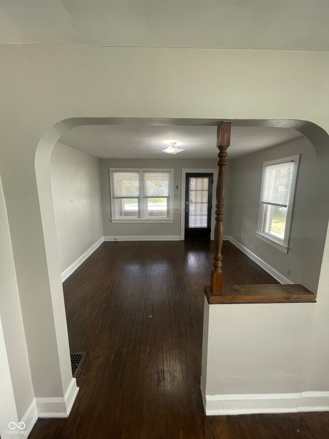 Photo - 841 N Emerson Ave