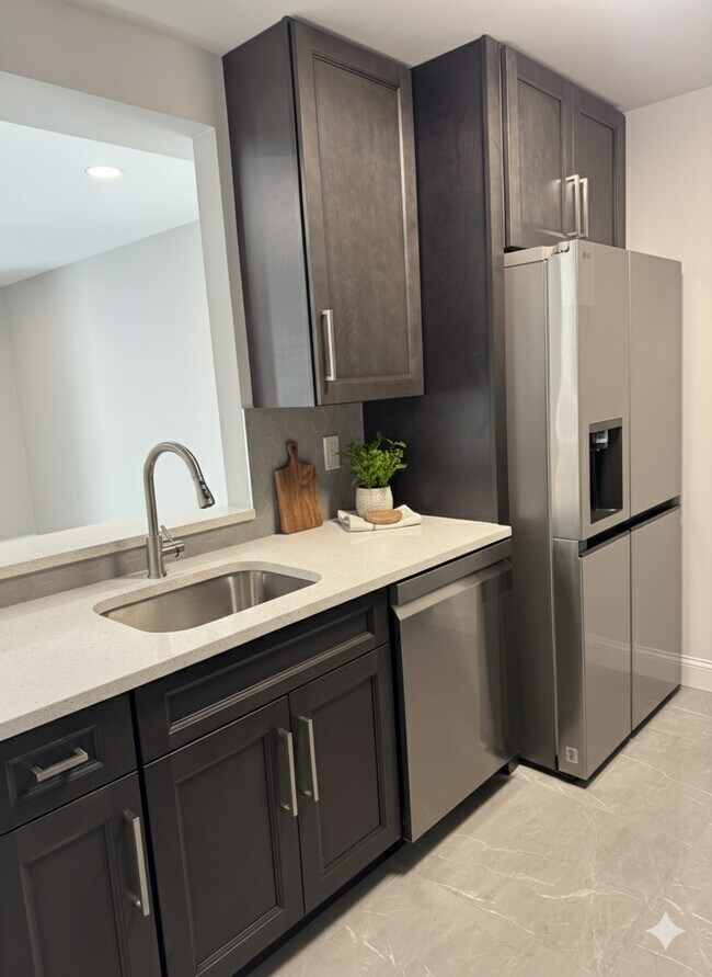 Photo - 323 Stratford Pl Unidad 323