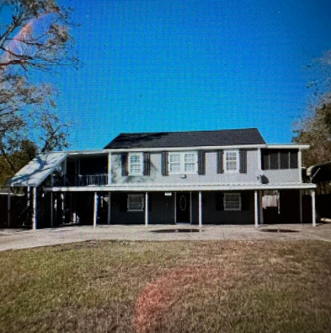 Building Photo - 1704 Avondale St Unit # B