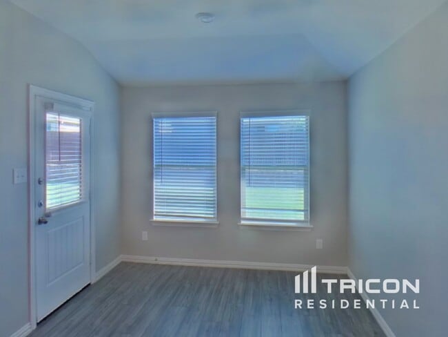 Photo - 791 Bayberry Ln