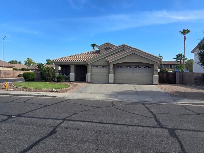 Photo - 1772 E Powell Way
