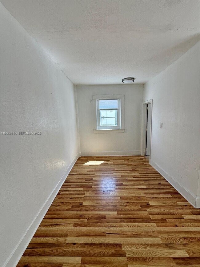 1319 Meridian Ave Unit 108