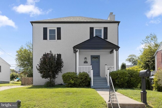 4225 Cardwell Ave