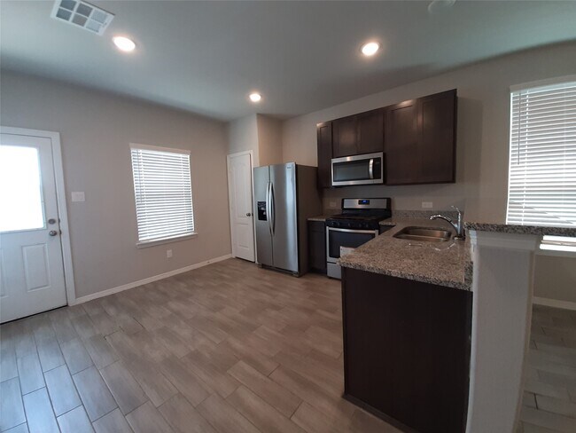 Photo - 919 Redinger Ridge Dr