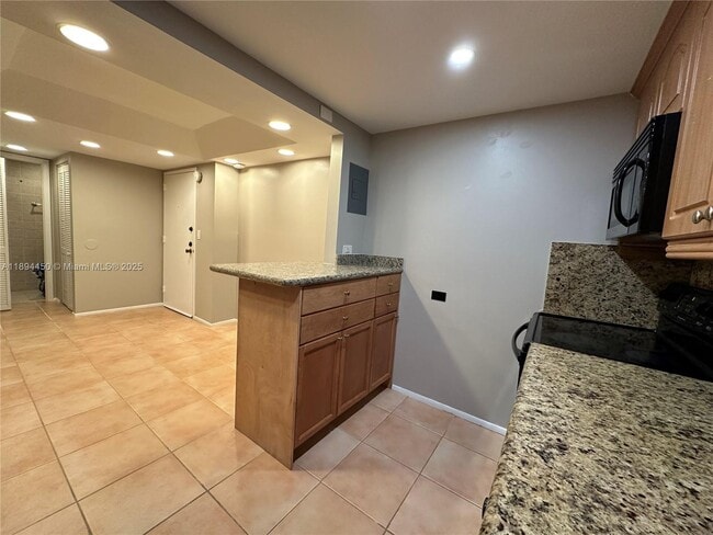 Photo - 3650 Inverrary Dr Unit 3Y-G