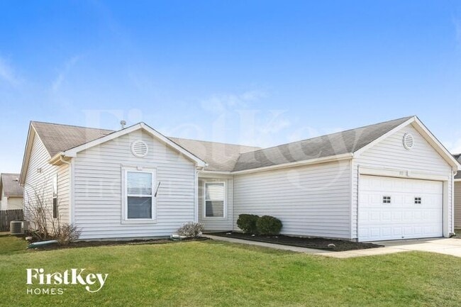 Photo - 915 Streamside Dr