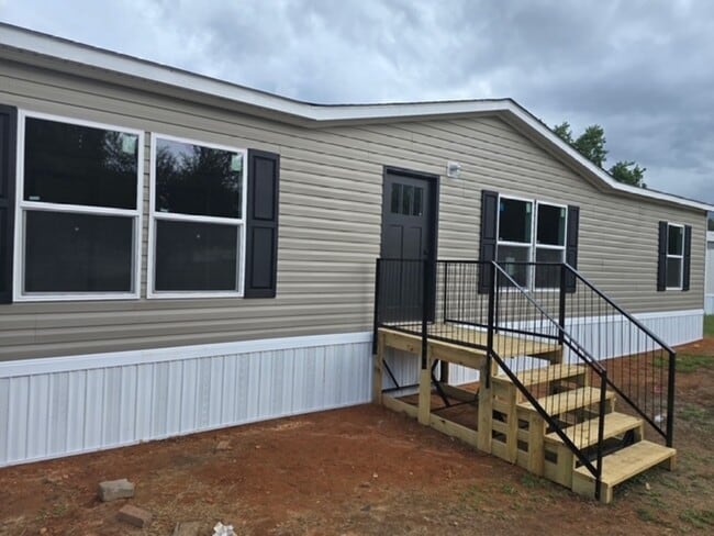 Building Photo - 132 Galahad Dr