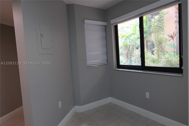 Photo - 15495 N Miami Lakeway Unit 104-4