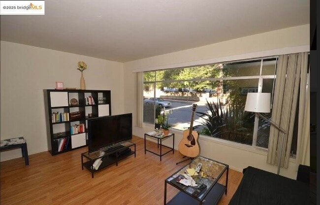 Building Photo - 2636 Warring St Unit #104 Rental