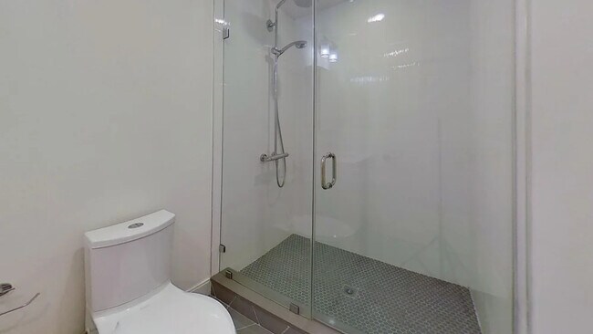 Photo - 79 Linden St Unit 2