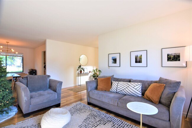 Photo - Beautiful 4bd/ 2.5 ba House
