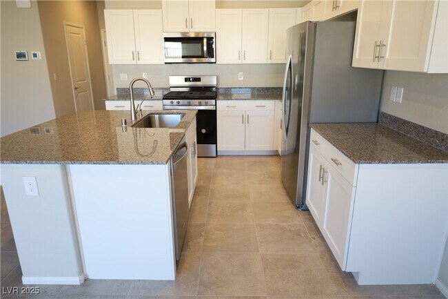 Photo - 5269 Acadia Leaf St