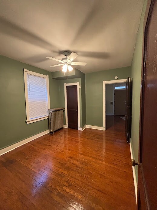 Photo - 4922 Winona Ave Unidad 1a