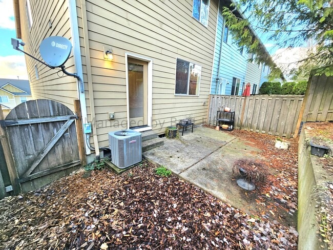 Photo - 9994 SE Old Town Ct