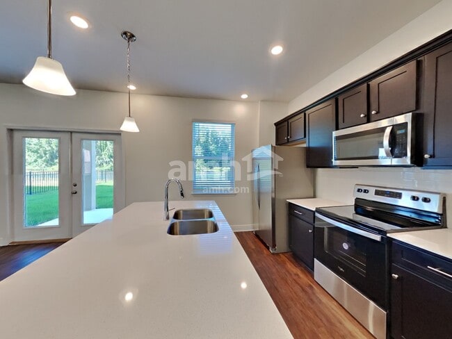 Photo - 27305 St Andrews Ave