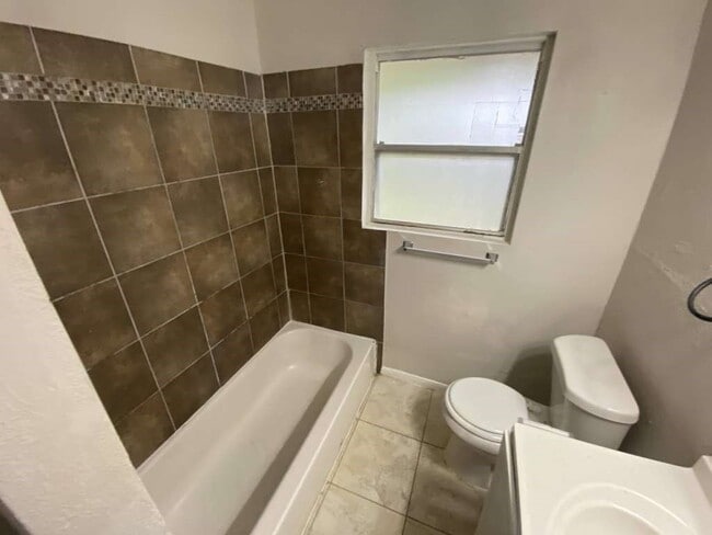 Photo - 5322 Dewberry St