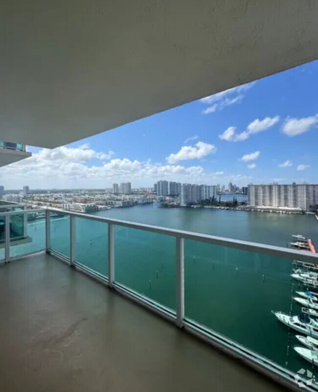 Building Photo - 17000 N Bay Rd Unit 2401 Rental