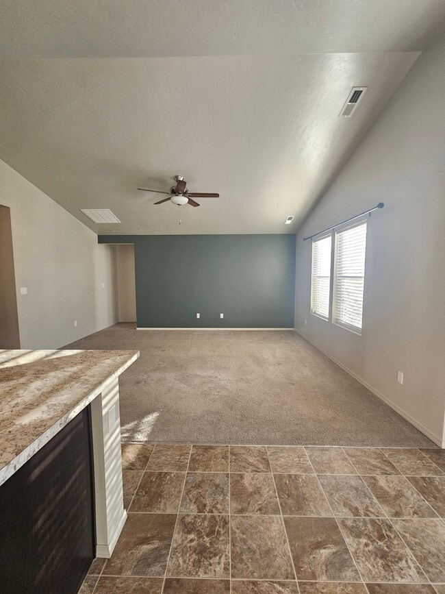 Photo - Meridian 3 Bedroom Single Story - Ten Mile and Freeway Meridian