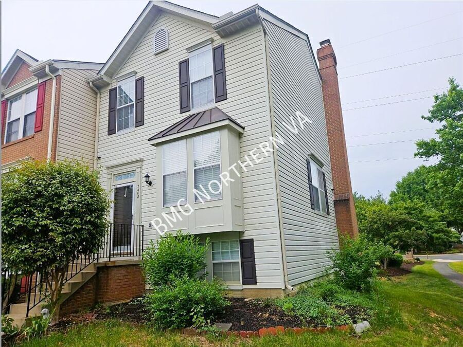 Photo - 7408 Gadsby Square