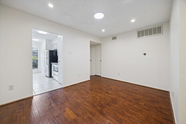 Photo - 2120 El Paseo St Unit True