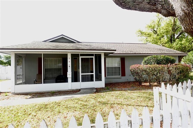 Photo - 540 W Comstock Ave