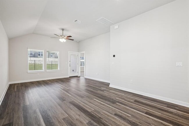 Photo - 2221 Delano Dr