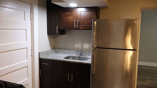 Building Photo - 6203 W 21st-19 Unit 19