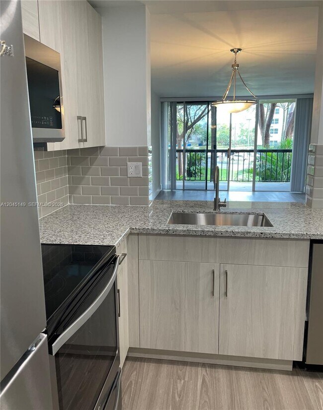 Photo - 10835 SW 112th Ave Unit 212