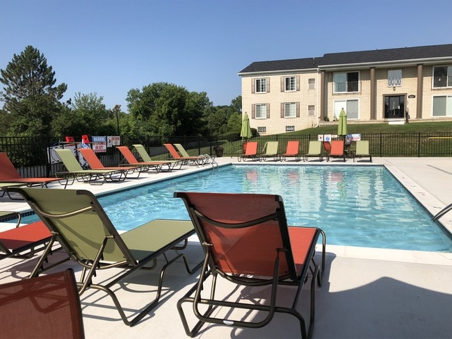 Building Photo - Chatham Hills Rental