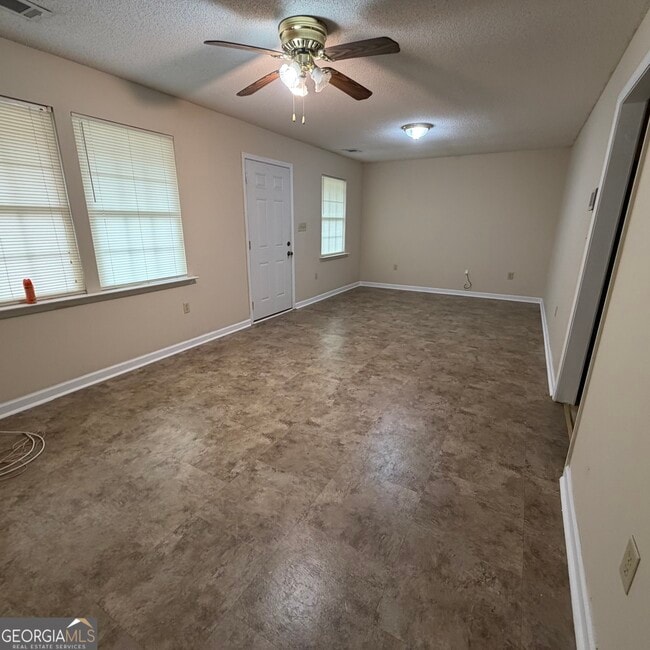 Photo - 1207 Edna Pl