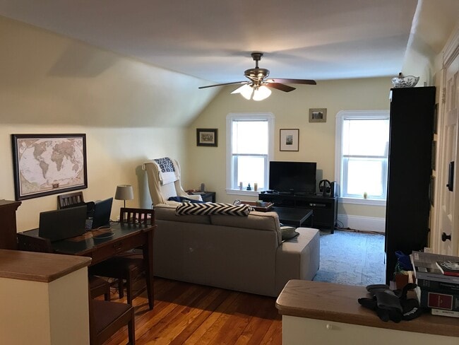 Photo - 21 Chandler St