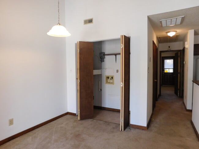 Photo - 1524 College Way