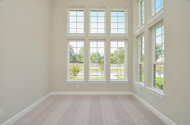 Photo - 4711 Hollow Tree Dr