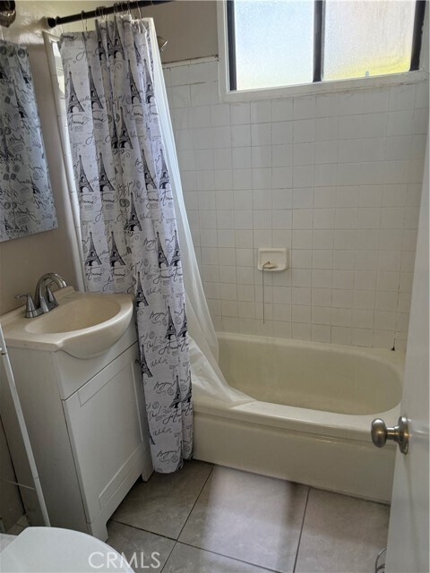 Photo - 4611 W 152nd St