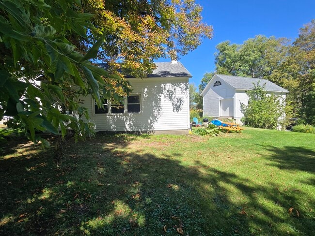 Photo - 5408 Main St