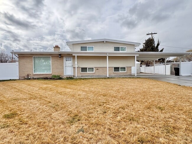 Photo - Renovated 3 Bed Home with Huge Yard & 2-Car Garage