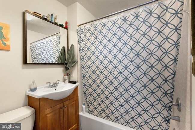 Photo - 515 S 6th St Unit 1F