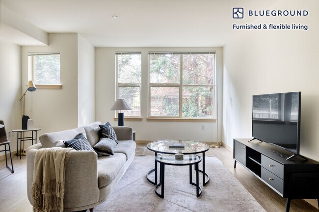 Photo - 3920 Stone Way N Unit FL3-ID565