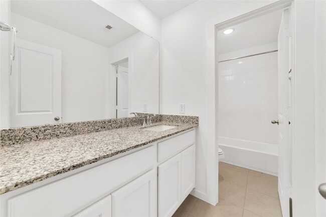 Building Photo - 5014 Chestnut Orch Dr