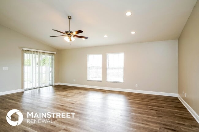 Photo - 826 Adeline Ave