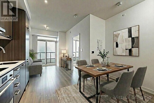 Photo - 38 Honeycrisp Cres Unit 920