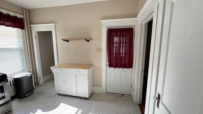 Photo - 15 W Erie St Unit #1